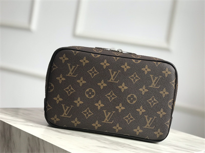 L.V Toilet Pouch GM Monogram Canvas M47506