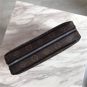 L.V Toilet Pouch GM Monogram Canvas M47506