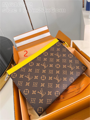 L.V Pochette Voyage MM Monogram Canvas M61692 (7 colors)