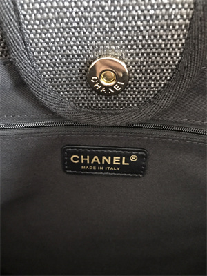Cha.nel Deauville Large Shopping Bag Mixed Fibers Gold Tone Metal Black A66941