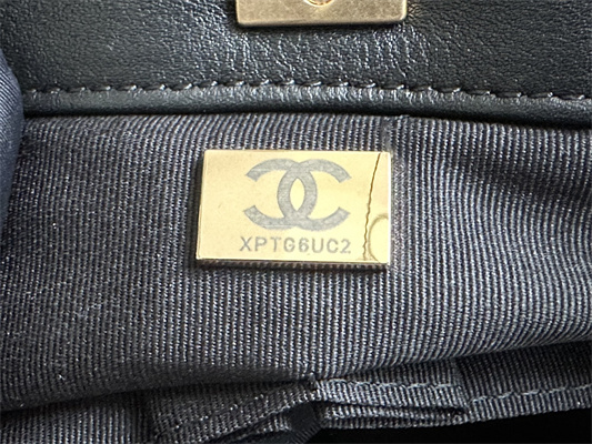 Cha.nel Shopping Bag Smooth Calfskin Gold Tone Metal Black AS3508