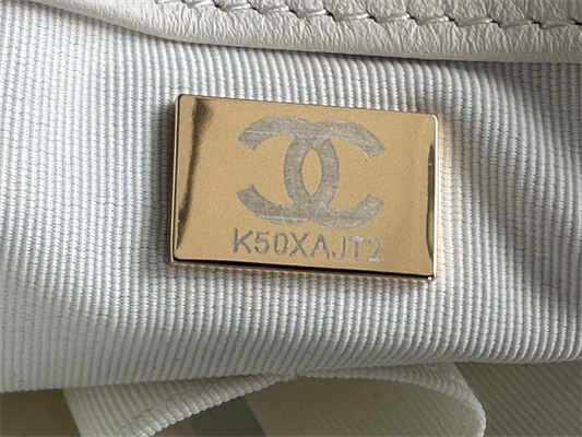 Cha.nel Shopping Bag Smooth Calfskin Gold Tone Metal White AS3508