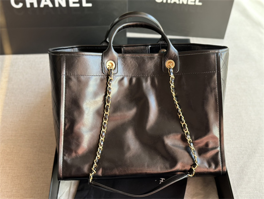 Cha.nel Deauville Large Shopping Bag Shiny Calfskin Gold Tone Metal Black A66941
