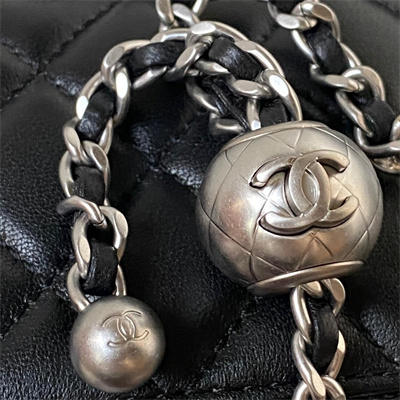 Cha.nel Vanity Case With Ball Lambskin Silver Tone Metal Black AP1447