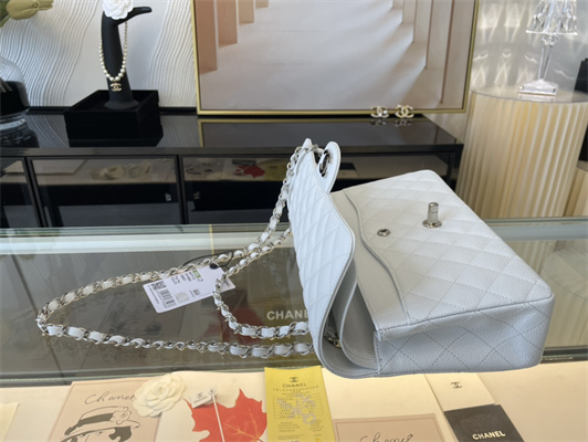 Cha.nel Medium Classic Flap Bag Grained Calfskin Silver Tone Metal White 01112 (Flap Edge Stitch)