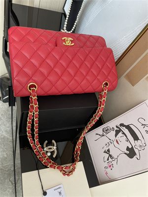 Cha.nel Medium Classic Flap Bag Grained Calfskin Gold Tone Metal Red 01112