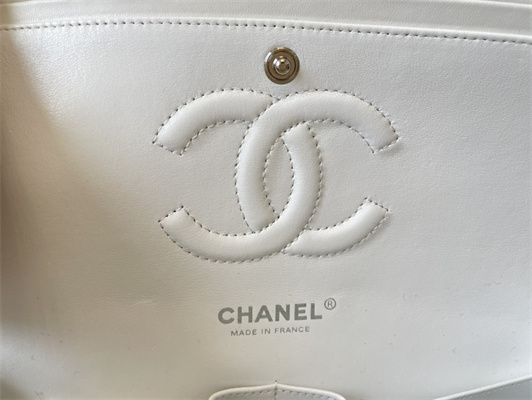 Cha.nel Medium Classic Flap Bag Lambskin Silver Tone Metal White 01112