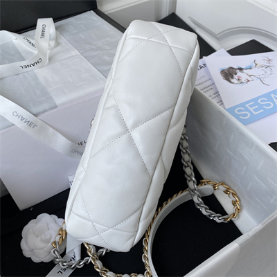 Cha.nel 19 Handbag Lambskin Silver Double C Metal White AS1160