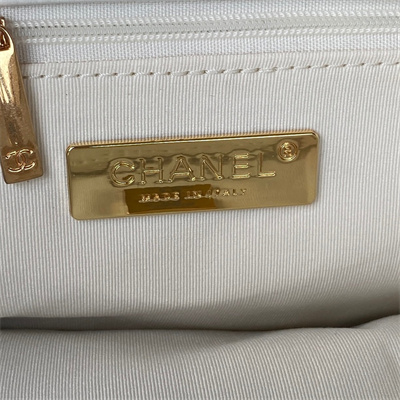 Cha.nel 19 Tote Bag Lambskin White AS3519