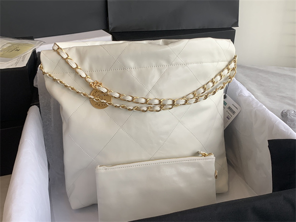 Cha.nel 22 Small Handbag Shiny Calfskin Gold Tone Metal White AS3260