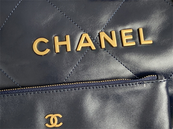 Cha.nel 22 Small Handbag Shiny Calfskin Gold Tone Metal Dk Navy AS3260