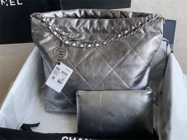 Cha.nel 22 Small Handbag Shiny Calfskin Silver Tone Metal Silver AS3260