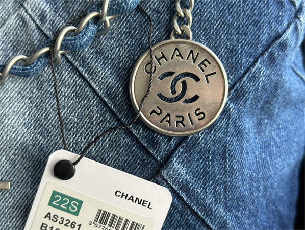 Cha.nel 22 Medium Handbag Washed Denim Silver Tone Metal AS3261