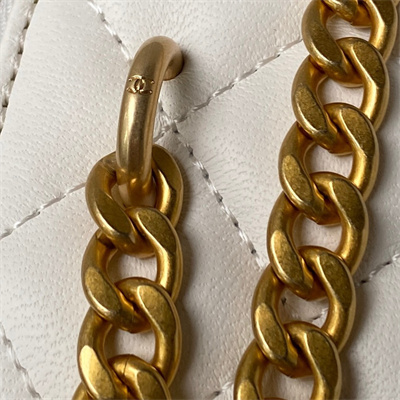 Cha.nel Vanity Case Lambskin Gold Tone Metal White AP3300