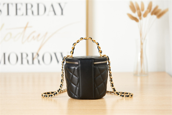 Cha.nel Vanity Case With Top Handle Lambskin Gold Tone Metal Black AS2873