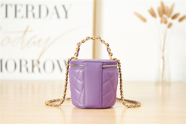 Cha.nel Vanity Case With Top Handle Lambskin Gold Tone Metal Purple AS2873