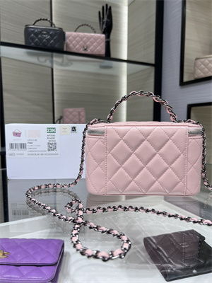 Cha.nel Clutch With Chain Vanity Shiny Crumpled Calfskin, Strass & Ruthenium-Finish Metal Pink AP3593