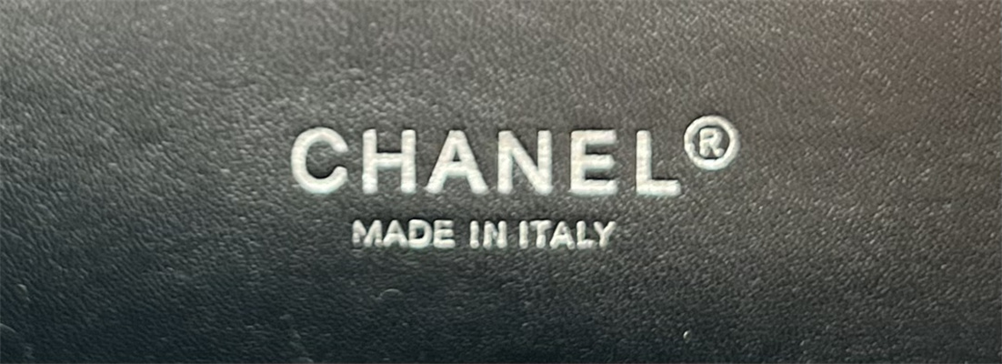 Cha.nel Medium Classic Flap Bag Tweed Silver Tone Metal Black A01112