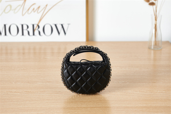 Cha.nel Pouch Lambskin Gold Tone Metal Black AP3095