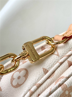 L.V Pochette Métis East West Monogram Canvas M46914