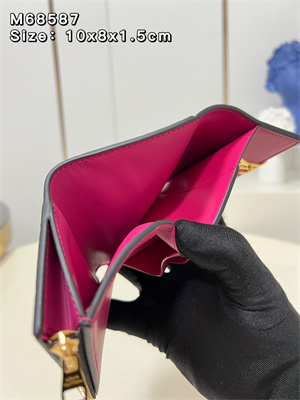 L.V Capucines XS Wallet Taurillon Leather Black M68587