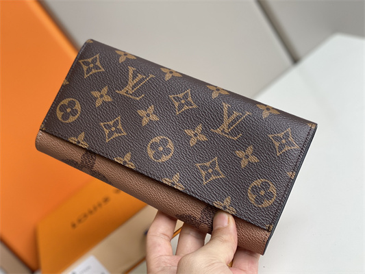 L.V Sarah Wallet Monogram Canvas M80726