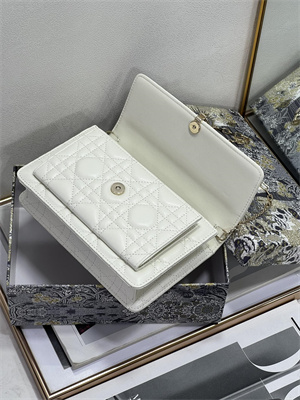 cd miss D*or chain pouch cannage lambskin latte