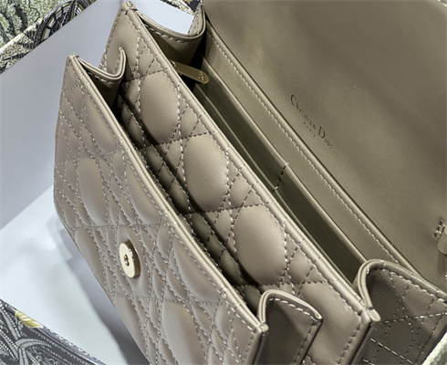 cd miss D*or chain pouch cannage lambskin taupe