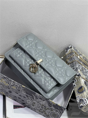 cd miss D*or chain pouch cannage lambskin stone grey
