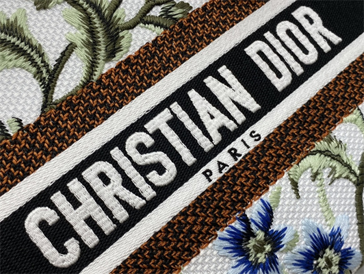 CD Medium Lady Di.or D-Lite Bag Petites Fleurs Embroidery White