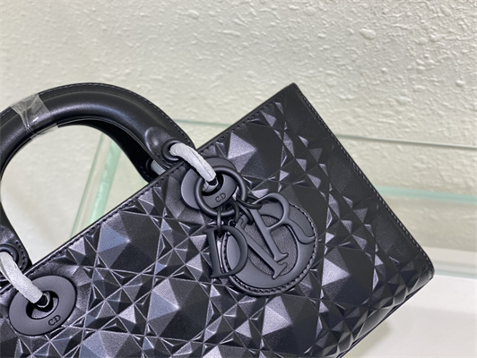 cd medium lady d-joy bag cannage calfskin with Di*m*nd motif black