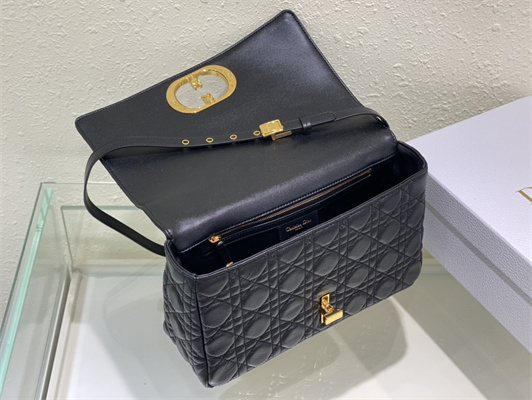 cd large di.or caro bag S*pple cannage calfskin gold tone metal black