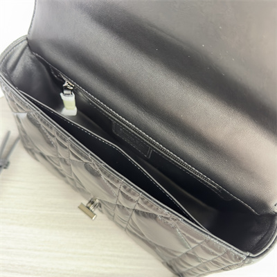 CD Medium Di.or Caro Bag Quilted Macrocannage Calfskin Guncolor Tone Metal Black