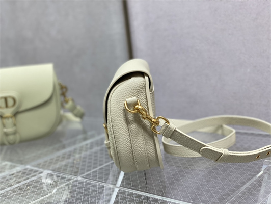 CD Medium Di.or Bobby Bag Grained Calfskin White