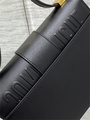 CD 30 Montaigne Bag Grained Calfskin Black