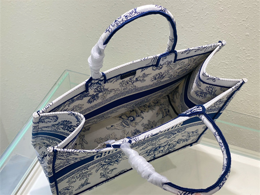 CD Large Book Tote Jardin Botanique Embroidery White and Blue