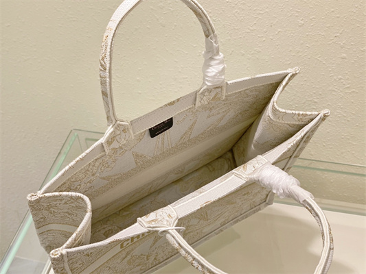 CD Large Book Tote R??ve d’Infini Embroidery White and Gold Tone