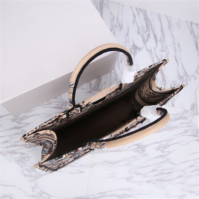 CD Large Book Tote Jardin d’Hiver Embroidery Beige Multicolor