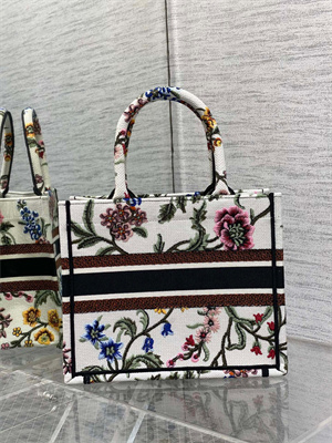 CD Small Book Tote Petites Fleurs Embroidery White Multicolor