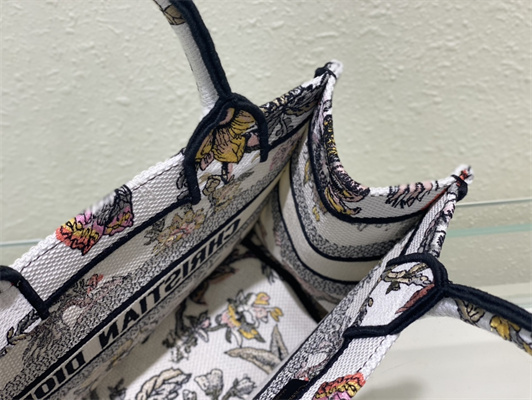 CD Small Book Tote Jardin Botanique Embroidery White Multicolor