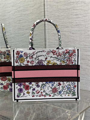 CD Medium Book Tote Florilegio Embroidery Pink Multicolor