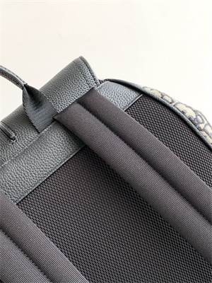 Di.or Motion Backpack Beige and Black Oblique Jacquard and Black Grained Calfskin