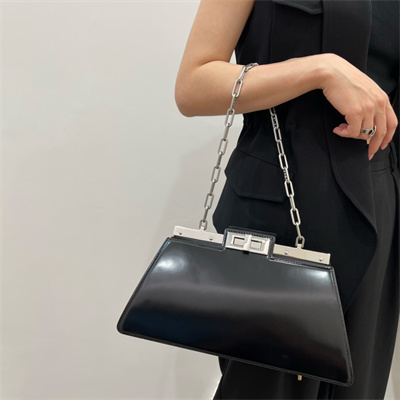Fen.di Peekaboo Cut Medium Leather Bag Black Color