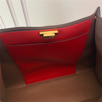 Fen.di Peekaboo X-Lite Large Leather Bag Black Color