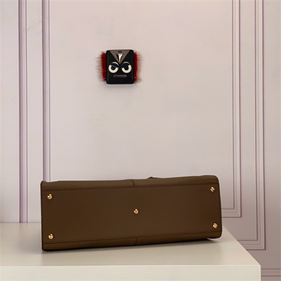 Fen.di Peekaboo X-Lite Large Leather Bag Brown Color