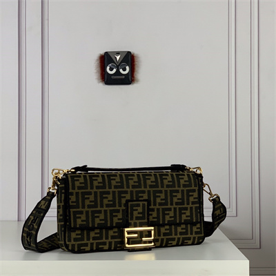 Fen.di BAGUETTE Large Bag Brown FF Jacquard Fabric