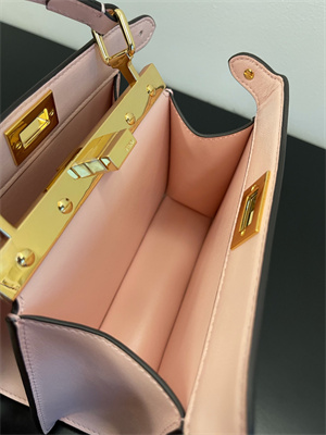 Fen.di Peekaboo ISeeU Petite Leather Bag Pink Color