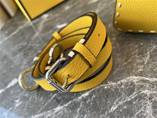 Fen.di Peekaboo Iconic ISeeU Medium Bag Cuoio Romano Leather Yellow Color With Topstitches