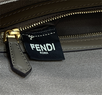 Fen.di BAGUETTE Dove Grey FF Canvas Bag