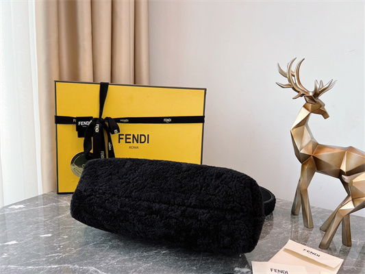 Fen.di FIRST MEDIUM Black Sheepskin Bag